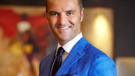 Emir Sarıgül Kimdir? Emir Sarıgül Kimdir?