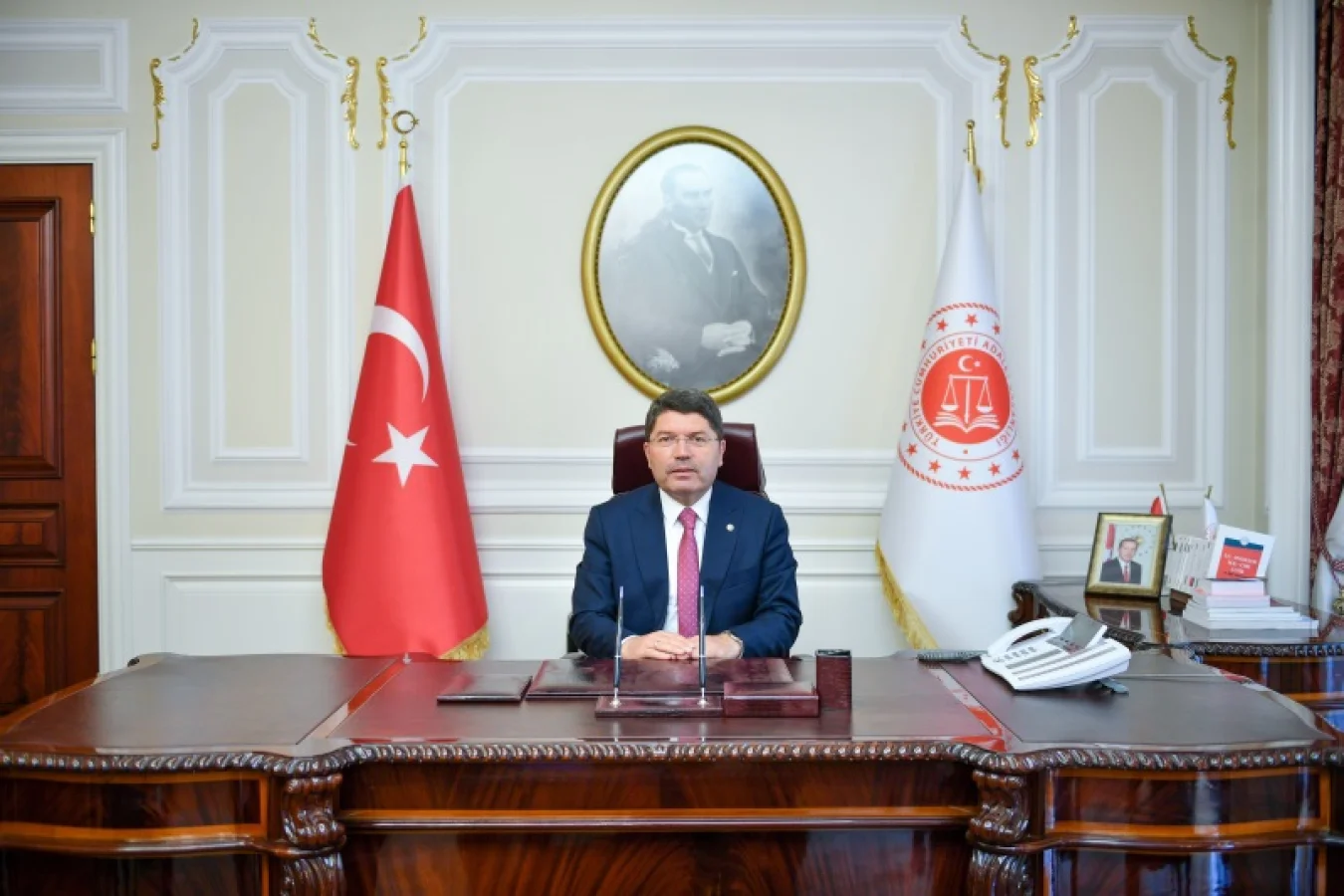 Yılmaz Tunç Kimdir?